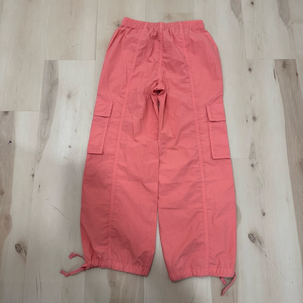 NWT Aerie High Waisted Go-For-It Baggy Cargo Pant Spicy Coral Pink Womens Small - Picture 9 of 14